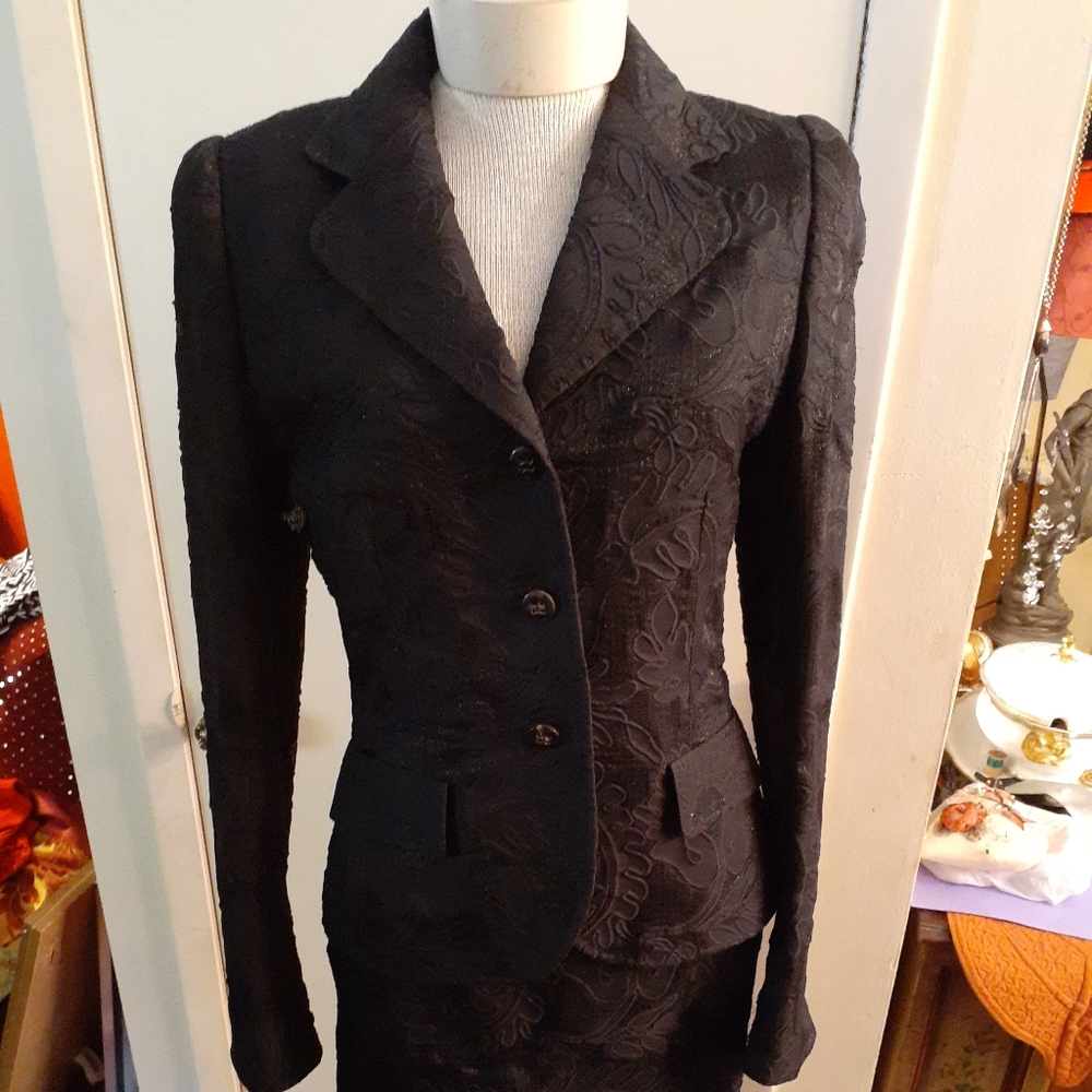 Escada skirt jacket